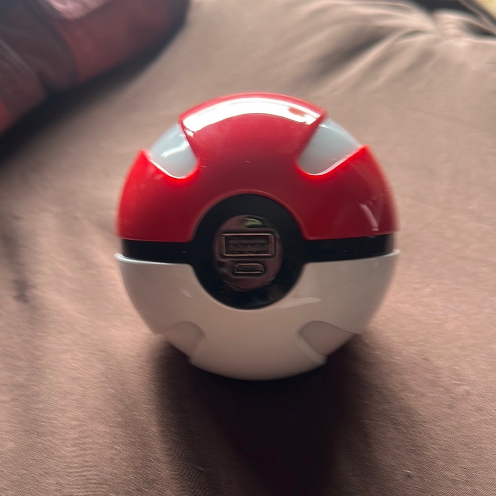 Pokemon Red and White Pokeball Portable Charger